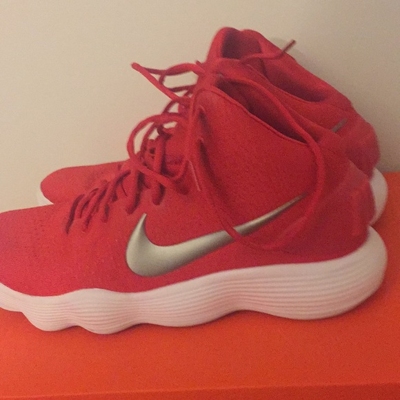 Nike red 2017 hyperdunk - Picture 3 of 4